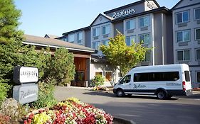 Radisson Portland Airport